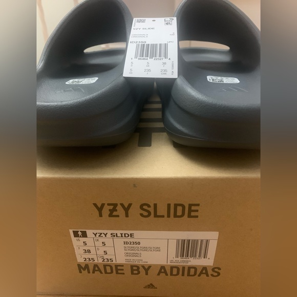 Yeezy Slide (Slate Grey) - Picture 2 of 2